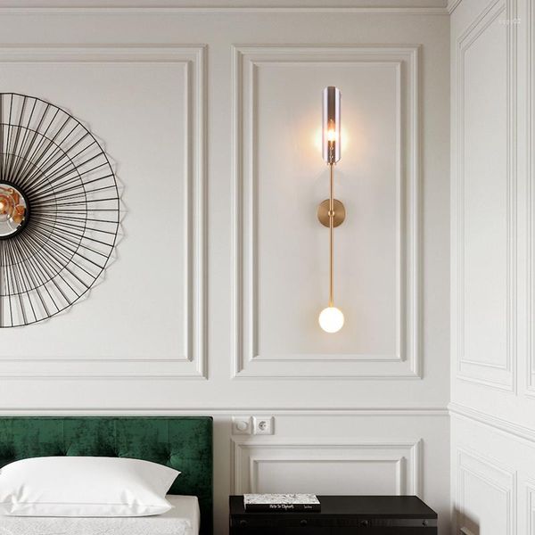 Lámpara de pared Postmodern Gold Indoor Copper Glass LED Light Night Sconce para Living Comedor Dormitorio Fondo