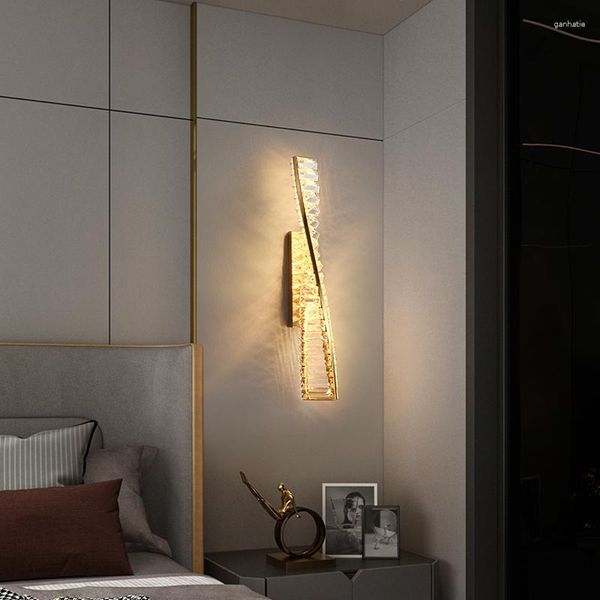 Applique murale postmoderne minimaliste lumière luxe haut de gamme cristal salon fond allée chambre chevet ligne Lamp90-260v