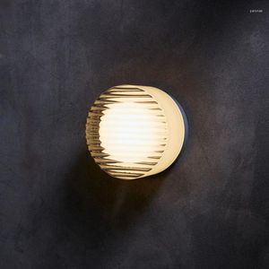 Wandlamp Eenvoudige Moderne Slaapkamer Decor Nachtkastje LED Gemonteerde Nordic Persoonlijkheid Acryl Lampenkap Schansen Ingang Plafondverlichting