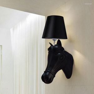 Wall Lamp Vintage Light Art Decoratieve hars Nordic Black Horse Trap Woonkamer Aisle Corridor El Loft