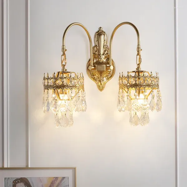Lámpara de pared Vintage Luxury Crystal Sconces Decoración interior Decoración de dormitorio dorado Mesita de noche Luz diseñada