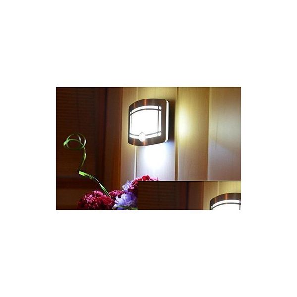 Lámparas de pared 12 LED Caja de aluminio Stick inalámbrico Sensor de movimiento activado con pilas Sconce Spot Lights Pasillo Luz nocturna Drop de DHW9V