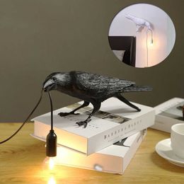 Wandlampen 2022 Nieuwe Lucky Bird Wall Lamp Raven Lamp LED Nachtlichten Slaapkamer Bedroom Living Room voor Home Resin Crow Decoratieve lamp J230308