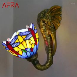 Lámparas de pared Afra Tiffany Elephant Vintage Bedroomet Mirror de baño Lámpara delantera El restaurante vidrieras