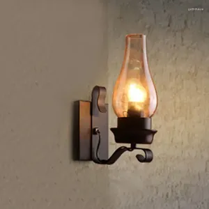 Lampes murales American Country Retro Industrial Style Candlestick LED lampe LAMPE CHAMBRE COMMÉRIATION PERSONNALITÉ BALCON CORRIDOR AISLE