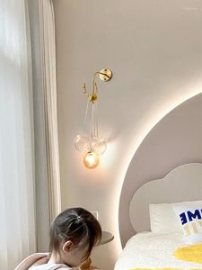 Lámparas de pared para niños, dormitorio, lámpara de noche, bola de asta nórdica, luz de burbuja de cristal, candelabro pequeño de lujo, candelabros teñidos Led