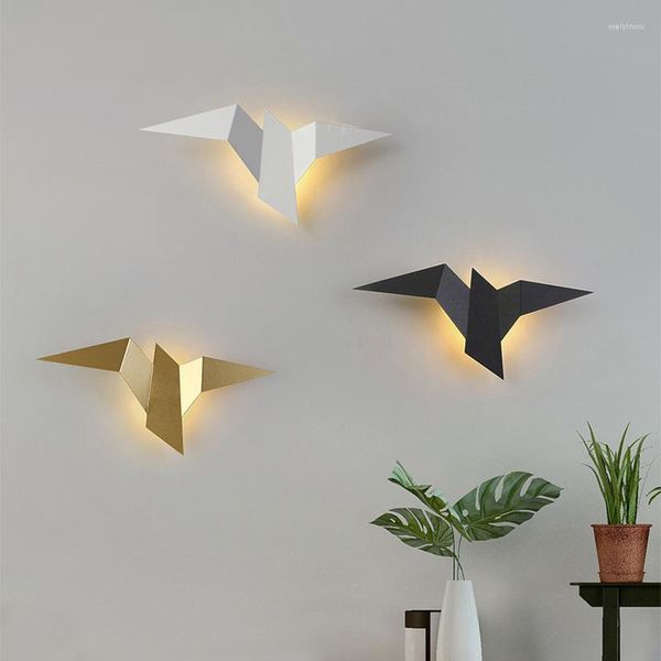 Lampes murales oiseau créatif lampe à LED blanc noir or Style minimaliste nordique appliques chambre couloir salon 220V