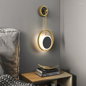 Wandlampen Deyidn Noordse bedlicht Licht Led Led Round Lamp Golden Simple Trap for Living Room Slaapkamer Aisle Villa