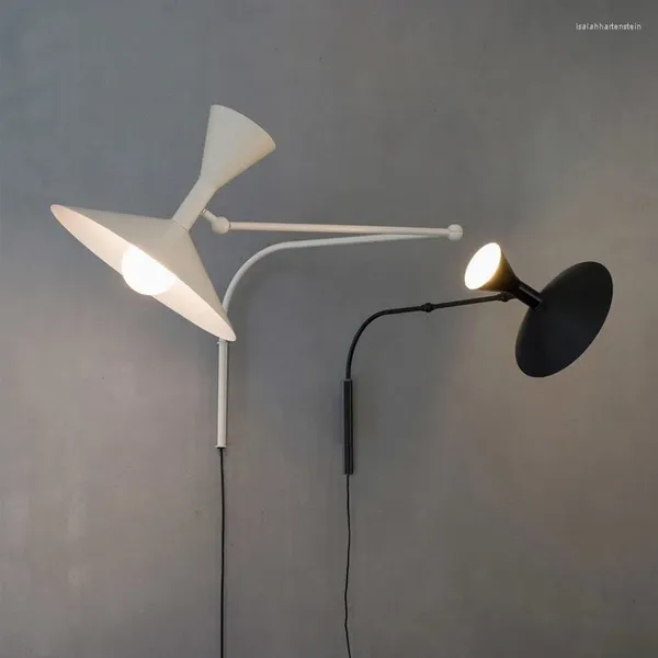 Lámparas de pared Luces de diseño italiano Lámpara LED giratoria de hierro Sala de estar Dormitorio Estudio de cabecera Luz de lectura Decoración moderna para el hogar Oramentos