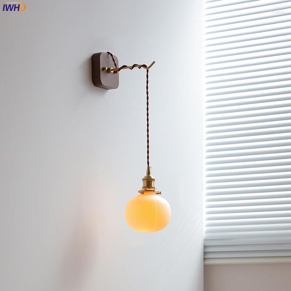 Lámparas de pared IWHD Bola de cerámica Luces LED Accesorios Pull Chain Switch Plug In Walnut Canopy Cobre Wandlamp Cuarto de baño Dormitorio Al lado de la lámpara