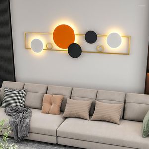 Lampes murales lampe salon personnalité créative chambre chevet Simple moderne canapé TV fond avec la prise