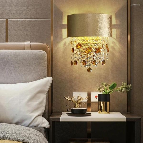 Lampes murales LED Crystal Sconce lampe en or moderne pour chambre à coucher de lit créativité décor de maison de salon conception de luminaire cristal lustrer