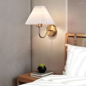 Lampes murales LED lumière 110V / 220V E27 tissu abat-jour chevet salon El chambre minimalisme applique