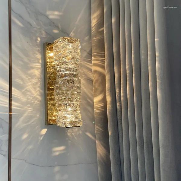 Lámparas de pared LED Luces de cristal de lujo Chrome Gold Bedside Decoración del hogar Sala de estar Dormitorio Sconces Lustre