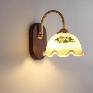 Wandlampen Minimalistische slaapkamer Bedide Lamp American Retro Living Room Corridor vaste houten glazen LED