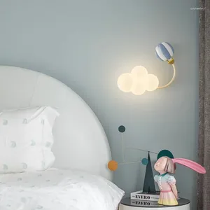 Lampes murales minimalistes de chambre d'enfants nuage mignon garçon fille fille de chambre à coucher lampe de chevet moderne chaude nurerie romantique bébé lumière