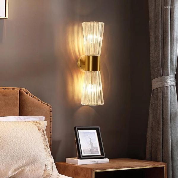 Lámparas de pared Lámpara de cristal moderna Ligera de personalidad Liver Bonding Aisle Bedside Bating Bathory Gabinete