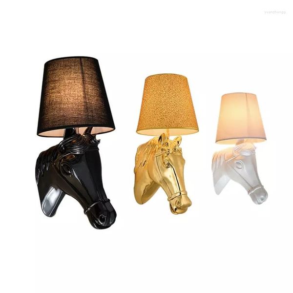 Lámparas de pared Lámpara de cabeza de caballo moderna Decoración de personalidad Resina Luces LED Sala de estar Gabinetes