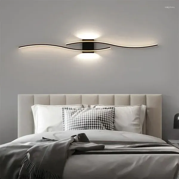 Lámparas de pared Lámpara de tira LED moderna Luz con control remoto de doble curva Decoración de cabecera Apliques de oro negro Sala de estar Dormitorio Fixtu