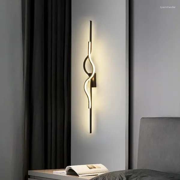 Lámparas de pared Lámpara larga de sala de estar moderna con diseño anómalo Fondo de TV negro dorado Luz decorativa para dormitorio