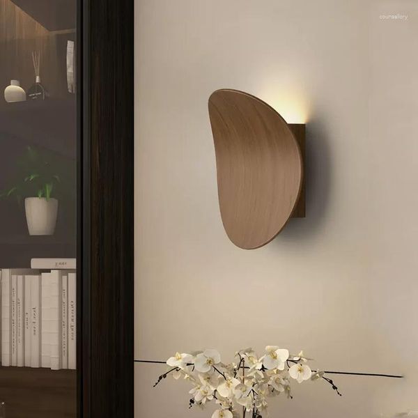 Lámparas de pared Lámpara de madera moderna Decoración de habitación de nuez simple