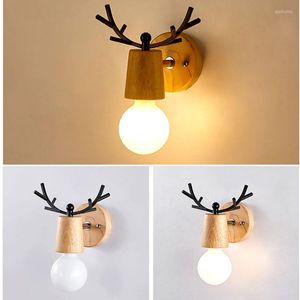 Wandlampen Noordse gewei lamp Moderne herten LED SCONCE SLAAPKAMER BEDBAD Lichten voor woninginrichting Mirror Licht Loft Industrial