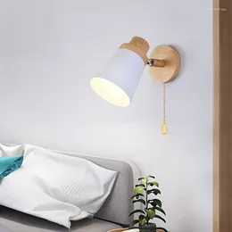 Lampes murales Nordic E27 Lampe LED Moderne Bois Appliques réglables Lumière Intérieur Chambre Chevet Étude Salon Décoration avec interrupteur EU