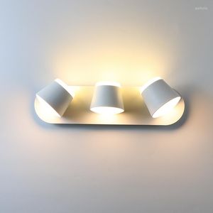 Wandlampen Noordelijke LED -lamp Modern eenvoudig roteerbaar voor thuis slaapkamer Bedroom Leeslicht Lichte badkamer Aisle SCONCE EL LICHTING