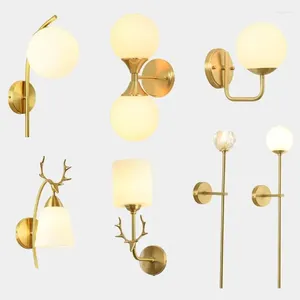 Lámparas de pared Lámpara LED de lujo Moderno Mirador de baño Mirror de arte Ligero decoración del hogar Sala de estar de la cabecera