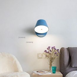 Lampes murales Nordic Macaron LED Escaliers en verre Appliques créatives modernes Éclairage à côté des appareils d'éclairage de l'allée de la chambre