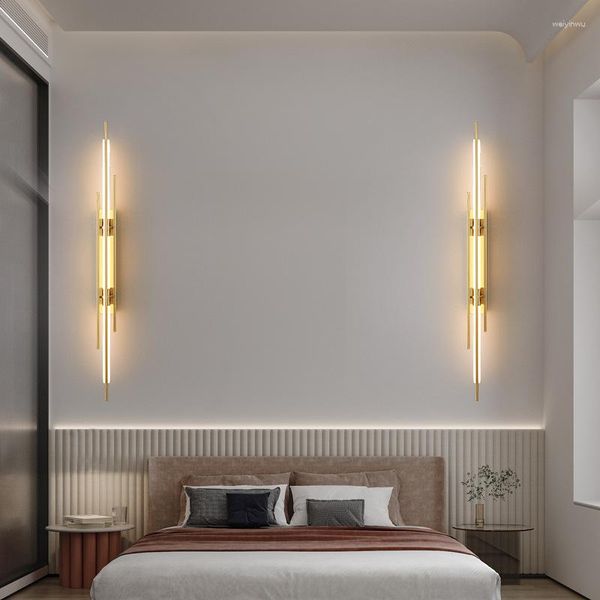 Appliques murales nordique minimaliste lampe à LED luxe décoration intérieure salon Grille TV fond cuivre acrylique bande luminaire