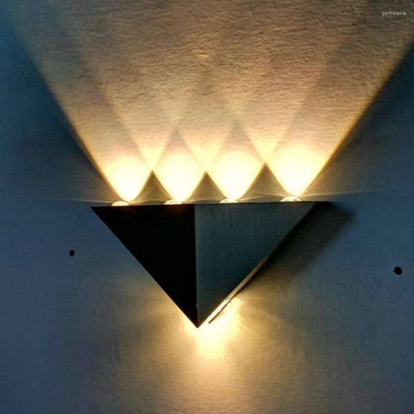 Appliques Murales Nordique Triangle Lampe Extérieure Intérieure Moderne En Aluminium 4 Led Lumière Pour La Maison Escaliers Bar Chambre Chevet Décor Éclairage