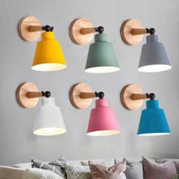 Lampes murales Nordic Wood Lights Chambre à côté de LED Macaroon Modern E27 Restaurant Bar Lighting