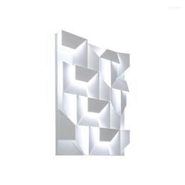 Wandlampen Noord -Europa Modern Simple Light Fecture Square geschilderde metalen lichaam Foyer Studie Slaapkamer Trap Kas LED Luster Decor