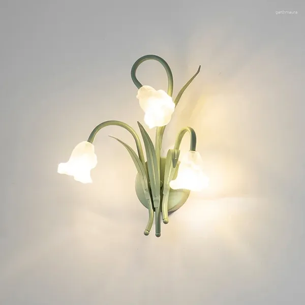 Lámparas de pared Corredor Simple Fondo LED LED Nordic Bedside Flower Lámpara Flexes de vidrio Modernas Accesorios de jardín de vidrio
