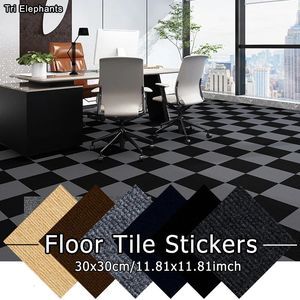 Stickers muraux 1015pcs carrelage 3030cm d'épaisseur 5mm autocollant de tapis auto-adhésif pour salon chambre bureau décoration bricolage 231010