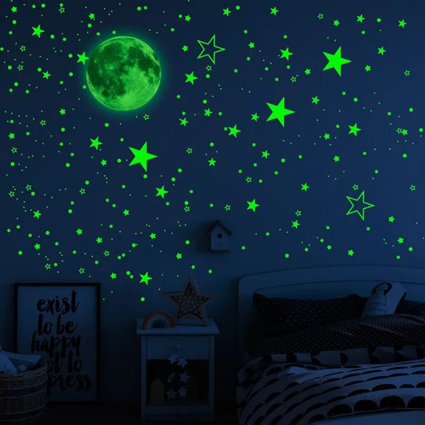 Stickers muraux 444pcsset autocollant étoile de lune lumineuse lueur dans les décalcomanies d'art fluorescentes sombres pour la décoration de plafond de chambre d'enfants à la maison 231019