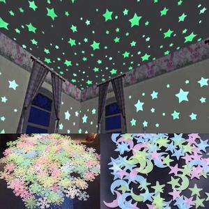 Stickers muraux 50100pcs 3D étoile et lune lumineuse décorations pour la maison fluorescente lueur dans le noir pour enfants salon décor 230919