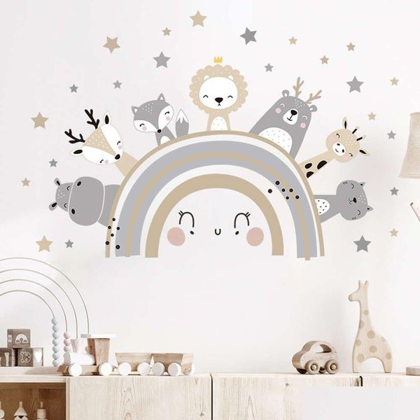 Stickers muraux dessin animé Animaux mignons sur les arcs-en-ciel Stars for Kids Room Baby Nursery Deccals Girafe Hippo Cat Home Decor Drop Del Dhvwx