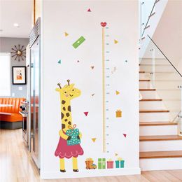 Wall Stickers Cartoon Giraffe GROEISTRAAD VOOR KLEINGARTEN HOME Decoratie Diy Hoogte Maatregel dieren Mural Art PVC Kinderstickers