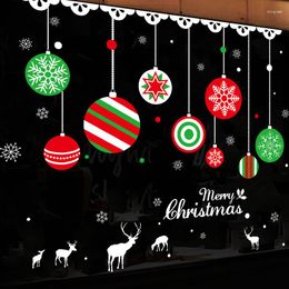 Pegatinas de pared Dibujos animados Feliz Navidad Bolas Snow Elk Campanas coloridas Ventana Tienda Calcomanía Decoración de arte