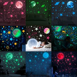 Stickers muraux Lune colorée lumineuse pour chambre d'enfants chambre plafond art décalcomanies décor à la maison étoiles licorne brillent dans le noir 230829