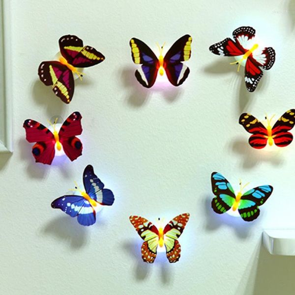 Pegatinas de pared encantadora mariposa LED luz nocturna cambio de color hermosas luces nocturnas decorativas para el hogar al azar en venta