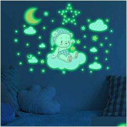 Autocollants muraux Nouveau dessin animé lumineux lueur dans le décalage arc-en-ciel fluorescent sombre pour les gamins de chambres au plafond Pouce de nurserie décor