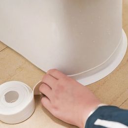 Autocollants muraux PVC imperméable autocollant auto-adhésif évier cuisinière bande de fissure cuisine salle de bains baignoire coin ruban d'étanchéité 231023