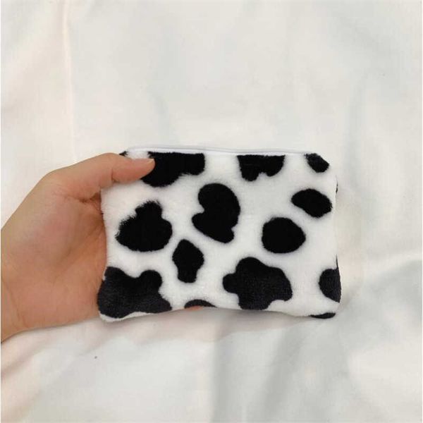 Monederos con diseño de vaca, monederos de felpa para mujer, bolsa de almacenamiento para tarjetas y dinero, Mini bolsas cuadradas de piel suave para teléfono femenino, bolsa de bolsillo L221101