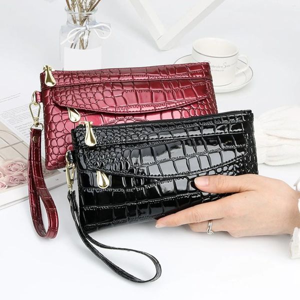 Billeteras Crocodile Pursos de cuero Femenino Femenino Long Long Ladies Double Zipper Billet Bold de embrague Bolso rojo