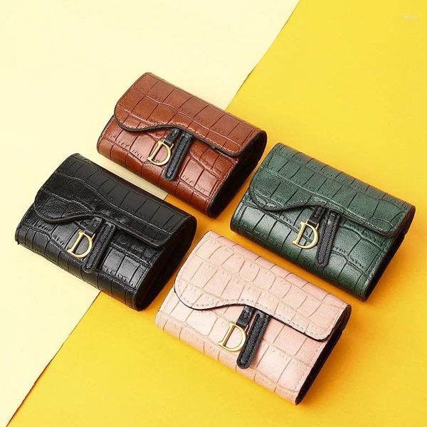 Carteras Bolso pequeño para tarjetas Mujer Exquisito Gama alta Compacto Multi-Tarjeta Luz Diseño de nicho de lujo Patrón de cocodrilo Monedero de ráfaga