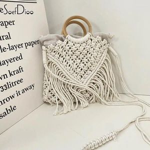 Portefeuilles Soefdioo Crochet en tricot sac de paille Tassel Beach Femmes à carbone frangée Épaule décontractée Hollow Out Voyage Handsbag