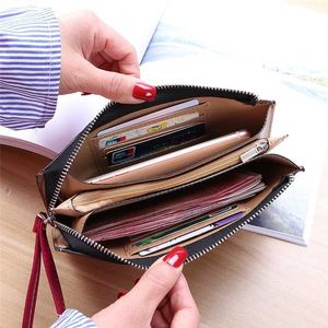 Carteras Vintage Oil Wax Leather Zipper Clutch Wallet Mujer Gran capacidad Monedero Ladies Wristband Simple Card Holder Women's Wallet Z0323